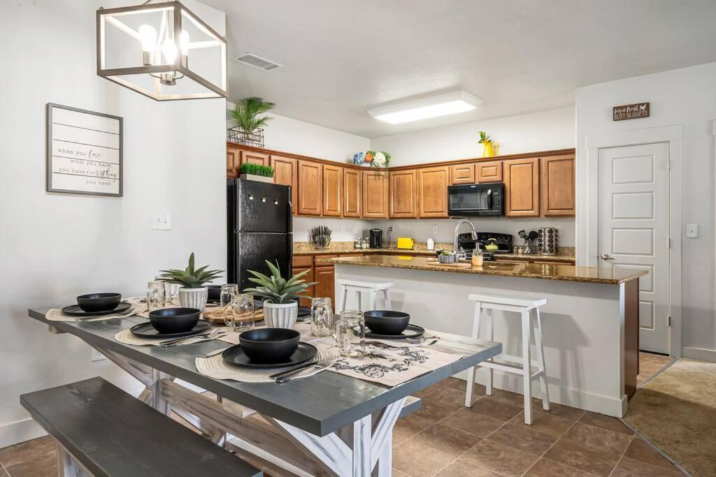Bee Chic In Sojo W/Hot Tub+Gym+Local Ski Slopes South Jordan Exterior photo